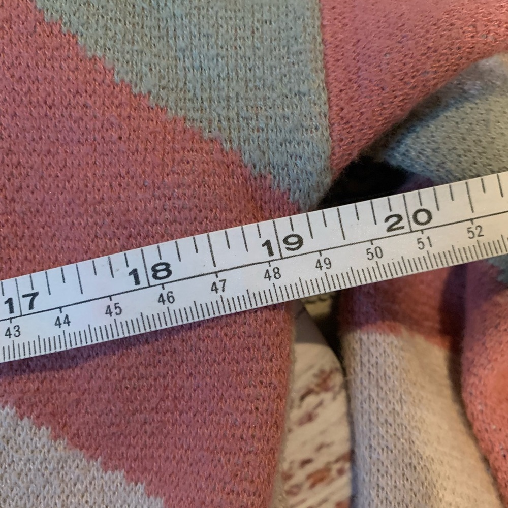 Hollister cardigan crop sweater. Striped. Size M. - Picture 7 of 9